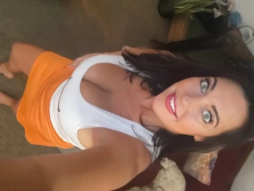 Columbus BodyRubs Offered By (614)273-4300 | Bodyrubs (614)273-4300 is Caucasianand offers nuru massages, asian massage, bodyrubs in Columbus and available for both on rubrankings Much is negotiable. I'm very flexible and adaptable and open minded, adventurous, playful, open, brutally honest, fully transparent and fun. I don’t believe in traditional dating/marriage and those relationships bore me. Bring on the sexy, study cubs, and generous sugar daddies and playful & adventurous kinky couples. I believe I’m saving marriages not ruining them and many wives send their husbands to my spa and I even see many couples.
I do my best to always leave people and places better than I found them and to always do what’s good & right. I’m all about those good vibes and fun times.
I’m optimistic, genuine, happy cheerful with a big empathetic, compassionate and generous heart. I have decades of varying nursing skill sets, knowledge base & experience. Additionally, I earned advanced aesthetician license and a real estate license, and have dozens and dozens of certifications and varying skin, care and healthcare, as well as real estate specialties. I’m a big athletic nerd.
I’m a single empty nester of two sons. I sacrificed my love life to prioritize them and now they tell me, “go have fun mom, you’ve earned it” I’ve spent a lifetime of selflessly always putting others needs before my own as the sole provider and protector of my small family. It’s my turn now to have a little adult fun as & it is well deserved and earned especially after working frontlines of the Covid pandemic & hospice nursing these past few years.
I encourage all new clients to read my reviews. I have many five star reviews to validate & exemplify my character, skill set, knowledge base, work ethic, and professionalism.
I’m a free spirited hippie nudist, horny cougar with a happy, positive, kind & compassionate soul♥️
I do my best to send out love, hugs, good vibes & positivity to all I connect with?
