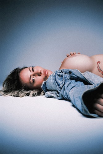 Charleston BodyRubs Offered By (678)492-4104 | Bodyrubs (678)492-4104 is Caucasianand offers nuru massages, asian massage, bodyrubs in Charleston and available for incall on rubrankings Introducing the embodiment of sweetness and seduction, a captivating soul with a touch of mischief. I'm a delightful blend of charm and allure, with a smile that can light up any room. My playful nature ignites sparks of excitement, while my graceful demeanor leaves you in awe. With every step, my confidence radiates a magnetic energy that draws you closer. Allow me to take you on a journey where passion intertwines with tenderness. Together, let's create a world of tantalizing moments and irresistible connections. Are you ready to indulge in the irresistible charm that defines me?
Kenzie
Sensual Massage
400/half hour
500/hour
600/b2b hour
700/cuddle session hour
800/VIP Massage
1100/VIP Hour
Cash only
TER ID: 364620