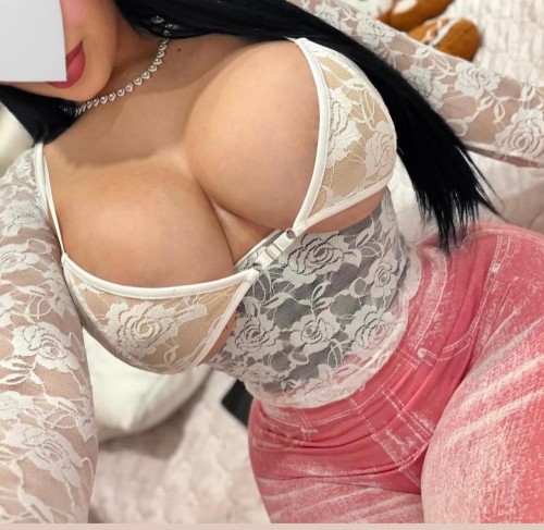 (713)584-5401 is Latinoand offers nuru massages, asian massage, bodyrubs in Houston and available for incall on rubrankings Hi daddy, I'm available. I'm horny and want to play with you. I'm in a safe, clean, discreet place. Come see me and we'll have fun.
