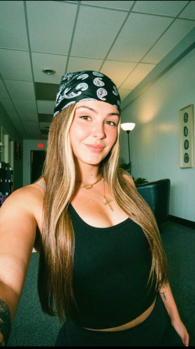 (313)739-7605 is 0and offers nuru massages, asian massage, bodyrubs in Detroit and available for incall on rubrankings Come feel my soft touch 😌 
Nice and private room for both of us ❤ 
Hmu anytime babe! Text or Call