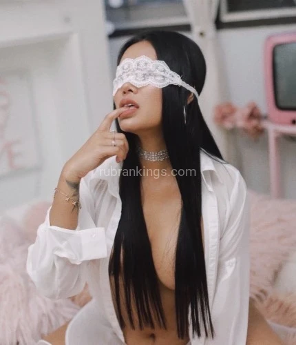 Honolulu BodyRubs Offered By (425)754-3448 | Bodyrubs (425)754-3448 is asianand offers nuru massages, asian massage, bodyrubs in Honolulu and available for both on rubrankings My name is Gypsy and I am visiting from Thailand. I have a warm smile, soft energy, and a natural charming presence. I enjoy creating a relaxed atmosphere where you can feel comfortable and appreciated. I take care of my appearance with a natural look and a fit feminine shape.
I value good conversation, respect, and genuine connection. If you are looking for a pleasant and memorable time with a sweet and elegant woman, I would love to meet you during my short stay.