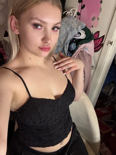 Columbus BodyRubs Offered By (567)997-9734 | Bodyrubs (567)997-9734 is 0and offers nuru massages, asian massage, bodyrubs in Columbus and available for incall on rubrankings New to the city!
Me and my girlfriend are here for fun time π
Call or text I don't bite β£