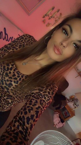 Detroit BodyRubs Offered By (734)331-5437 | Bodyrubs (734)331-5437 is 0and offers nuru massages, asian massage, bodyrubs in Detroit and available for incall on rubrankings I'm open to meeting new people!
I can give a nice sensual body rub in a private room π
Let's get to know each other!