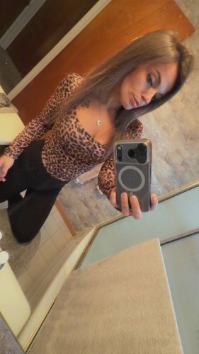 Detroit BodyRubs Offered By (734)331-5437 | Bodyrubs (734)331-5437 is 0and offers nuru massages, asian massage, bodyrubs in Detroit and available for incall on rubrankings I'm open to meeting new people!
I can give a nice sensual body rub in a private room π
Let's get to know each other!