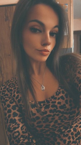 Detroit BodyRubs Offered By (734)331-5437 | Bodyrubs (734)331-5437 is 0and offers nuru massages, asian massage, bodyrubs in Detroit and available for incall on rubrankings I'm open to meeting new people!
I can give a nice sensual body rub in a private room π
Let's get to know each other!