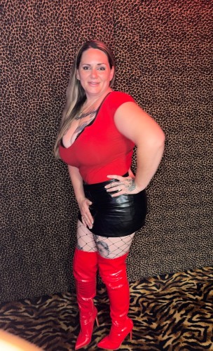 (762)675-1942 is Caucasianand offers nuru massages, asian massage, bodyrubs in Fort worth and available for both on rubrankings Want to get a custom touch session personal to meet your needs as I will relax you with true intention to make sure you leave feeling relaxed and refreshed hour session 200 start 90 min 300 definitely you will experience a great relaxation as well as relief! 