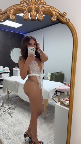 Dallas BodyRubs Offered By (945)232-8636 | Bodyrubs (945)232-8636 is Latinoand offers nuru massages, asian massage, bodyrubs in Dallas and available for incall on rubrankings Hi my name is Dayanne.
I love what I do and I am very good at it. Spend some time with me and forget all of your worries while I relax and rejuvenate your entire body with my skilled hands. I promise to release all of your tension. ? You won’t regret it and I’m sure you’ll keep coming back again and again. Most of my clients have been seeing me regularly for years. I am told that I am addictive. ? I have availability for a few more regular clients, so text me soon and don’t miss out. ? I can’t wait to meet you. ❤️
I work in a clean, private studio. I serve clean and respectful gentlemen only. No explicit questions or back and forth texting please. Introduce yourself with name, age, and race. I prefer gentlemen over 30. Text only. My pictures are 100% real and recent.
Nuru - $350
1 hour - $200
1/2 hour - $140
Cash Only
10am - 6pm Daily
Text Only
❌❌❌NO FULL SERVICE! ❌❌❌
I am NOT a high volume provider. I am selective about my clients. I prefer quality over quantity. I prefer to have a good time in a safe way. 1. Explicit talk or text will result in blocked number. 2. No haggling or negotiating. 3. Cash at beginning of appointment. 4.Cancellation/Rescheduling: No-showing ( ghosting )will result in permanent blocking. If you need to reschedule, please let me know as soon as possible.
