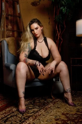Seattle BodyRubs Offered By (206)531-3115 | Bodyrubs (206)531-3115 is Caucasianand offers nuru massages, asian massage, bodyrubs in Seattle and available for both on rubrankings Invest your time in a real, genuine, and rewarding connection. Accept nothing less than a memorable, and refreshing embrace, with a freeing sense of excitement that only a provider with true passion will guide you through. A provider such as myself. I'm Sofia and I'd be honored to make your acquaintance. Please allow me to introduce myself:
A remarkable feat of femininity, as if hand carved by Aphrodite and Venus themselves. A stunning mix of the East and West come together divinely in an unapologetic level of beauty born from my Romanian and American lineage. Standing at five foot eleven inches, I boast a rare Amazonian build, blessed with a buxom bosom set on an iconic goddess like hourglass figure.
Come divulge in an upscale and down to earth encounter today.