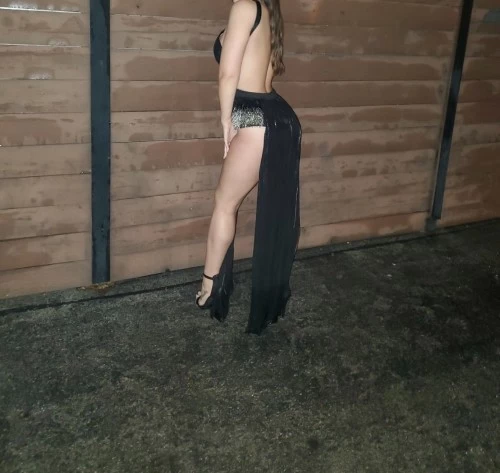 (817)482-5781 is Caucasianand offers nuru massages, asian massage, bodyrubs in Dallas and available for incall on rubrankings Hey guys!  Happy FREAKY FRIDAY!  Seeing Clients in North Dallas today!  Come see me for sensual full service massages.  L1, L2, L3.  Come see me for the time of your life.  Relaxing full view sensual massages with plenty of upgrades available.  Come see me :-)Full GFE, NURU, B2B FV with ALL the upgrades you can afford.Text me for rates and services.  Ask me about my FREAKY FRIDAY specials CFS is standard- if you want BBFS it is available for extra rosesCome see me and lets have some fun!!!!No copsNo HagglersNo Time wastersNo call No show = blocked_Bella_