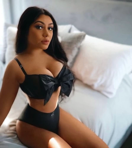 (917)633-9292 is otherand offers nuru massages, asian massage, bodyrubs in Portland and available for both on rubrankings Portland mall area in/out

Body rub by Nina
 
❤Armenian beauty offering body rub to overworked man. 
❤Escape the world and relax your mind and body with me. 
I provide a therapeutic body rub sure to ease you!
⭐️I'M AVAILABLE ANY TIME OFFERING 


✅Incall my hotel Portland 
✅out all over 
✅independent licensed massage therapist 
✅light oils and lotions 
✅Mutual touch body rub
My body rubs are relaxing, quiet, and sure to relieve your stress and have you feeling rejuvenated! 
❤400 body rub
Text friendly 