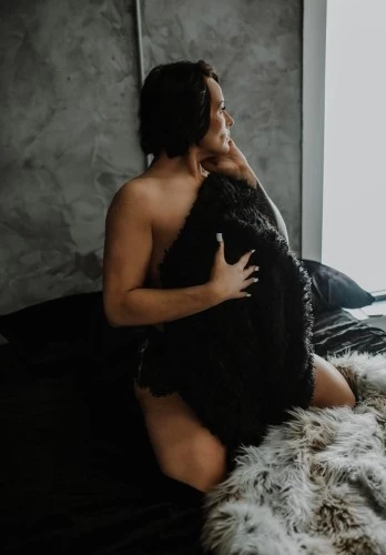 (405)592-7702 is ethnicity_Caucasianandoffers nuru massages, asian massage, bodyrubs in Oklahoma City and available for service_location_bothon rubrankings If you have been scammed multiple times, I am the person to come see.  I am real. Pictures are real.  I do not require any money upfront. I will not answer random "hello, hi, are you avail?" text messages. I will answer valid questions by email- cynamon411@gmail.com. Please take the time to read about me via website and tryst bio. https://tryst.link/escort/cynamonbatteloScreening is required to see me. I have spent over a decade building a reputation as an honest provider. If you are not willing to screen there is no reason to reach out. Please visit my website to screen/book. Please take the time to read it and book with intention.  www.cynamonbattelo.comTo recap- I WILL NOT respond to text messages asking questions about services or booking. I WILL respond to a submitted screening form that includes a date/time and the information I am asking for in order to keep me safe. If you are unwilling to screen I will not see you. Thank you.Add me on Twitter- @BatteloCynamon - daily post/pics shared. www.cynamonbattelo.comRates for available time durations are listed on my website or on tryst ad. 