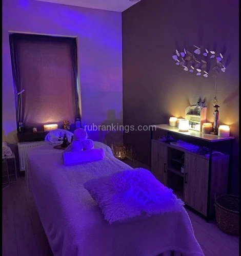 Atlanta BodyRubs Offered By (615)540-5437 | Bodyrubs (615)540-5437 is Caucasianand offers nuru massages, asian massage, bodyrubs in Atlanta and available for both on rubrankings Hello gentlemen, my name is Brooke. I’m 28 years old, single, and independent.
I’m fun, sweet, sensual, and easygoing, with a great sense of humor.
I’m classy, respectful, and love good company.
I’m available to meet generous and respectful men anytime — your choice of vibe.
No games please, strictly business only.
Let me give you an experience you’ll never forget ❤️
1. Swedish Massage
2. Deep Tissue Massage
3. Hot Stone Massage
4. Sports Massage
5. Aromatherapy Massage
6. Nuru Massage
https://brooke-therapy.vercel.app/
Signal • +1 (615) 540-5437