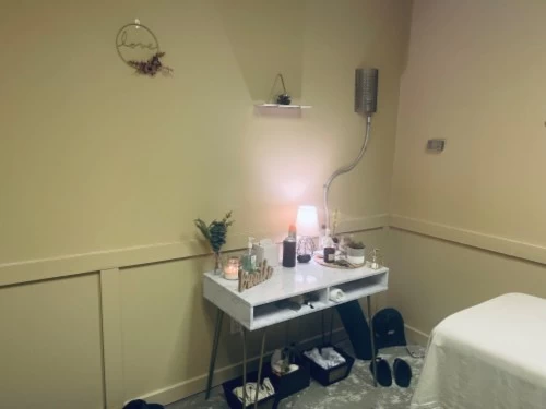 Indianapolis BodyRubs Offered By (317)340-5032 | Bodyrubs (317)340-5032 is Caucasianand offers nuru massages, asian massage, bodyrubs in Indianapolis and available for incall on rubrankings Availability for the summer
Monday's: 9:30am -7pm
Tuesday's: 9:30am-7pm
Wednesday's: 9:30am-7pm
Thursday's: 9:30am-7pm
Friday's: 9:30am-7pm
Saturday's: 10am-7pm
Sunday's: 10am-5pm
Availability will depend on my weekly schedule, early morning and later evening appts will need to be prebooked at least a day in advance.
** Scheduling outside of these hours are possible, just depends on what I have going on! **
Looking to relax? Have some time between meetings? Or do you need to destress after work? Whatever your reasoning you've found the right place! Market St. Massage featuring the Beautiful Brit is hands down the best sensual massage in Indianapolis. I offer several massage options they will be listed below with their associated pricing. To book please text with at least an hours notice. I book by appointment only, walk in options are rare unless I'm already in the office. All rates listed below are for an hour, I also offer 90 min options just ask for pricing on those.
Massage options & Pricing:
-Swedish & Therapeutic- $85
-Deep Tissue- $90
-Swedish or Therapeutic/Sensual- $110
-Deep Tissue/Sensual-$120