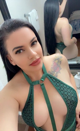 (832)872-8654 is Latinoand offers nuru massages, asian massage, bodyrubs in Houston and available for incall on rubrankings Hola mis amores si quieren pasar un tiempo de relajacion agradable llamame corazon ..