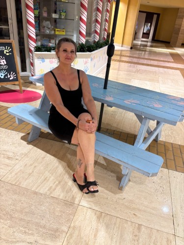 (213)861-2142 is Caucasianand offers nuru massages, asian massage, bodyrubs in Dallas and available for both on rubrankings Hey guys and gals😘I’m Alexis.I’m 5’7,I weigh 150lbs.I want to thank you all for selecting my ad,but the step that need to be initiated is scheduling one of my mind blowing sessions that will most definitely have you coming back for more. I’m Very sure of myself,because I love what I do ,and so will you.I enjoy satisfying and making my clients day,night,week,or month complete.I’m very discreet.😘😘😘




No AA
Fetish friendly 
4 hand available
   
*Pegging 
 Ball busting
 Fisting
Slapping
*
Pick your poison 

Outcalls require a small deposit 