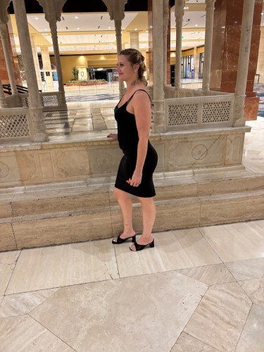 Dallas BodyRubs Offered By (213)861-2142 | Bodyrubs (213)861-2142 is Caucasianand offers nuru massages, asian massage, bodyrubs in Dallas and available for both on rubrankings Hey guys and gals😘I’m Alexis.I’m 5’7,I weigh 150lbs.I want to thank you all for selecting my ad,but the step that need to be initiated is scheduling one of my mind blowing sessions that will most definitely have you coming back for more. I’m Very sure of myself,because I love what I do ,and so will you.I enjoy making my clients day,night,week,or month complete.I’m very discreet.😘😘😘
No AA
Fetish friendly
4 hand available
*Pegging
Ball busting
Fisting
Slapping
*
Pick your poison
Outcalls require a small deposit