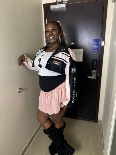 (405)796-9157 is ethnicity_Blackandoffers nuru massages, asian massage, bodyrubs in Oklahoma City and available for service_location_outcallon rubrankings Oh, Sweet Peaches are so tender to the touch... I have everything you need experience for relaxation on a stressful day!Please read to the end!My service offers a “King” experience that you have not experienced with any other massage therapists.Why? Would you have 1 when you can have the pleasure of multiple hands all over you ??!!!!!!!!Take advantage of this amazing experience and allow 2 sexy goddess to take you to a moment of ecstasy.We are special so we only take GENTLEMAN with special needs and are VERY respectful!Ask about our $PEICAL prices!Locations Ask where we are at the moment:LOCATION AVAILABLEOklahoma City, OkOutcall is available anywhere for a travel fee!One Lady:$130 Nuru 30 min$100 B2B 30 min$80 Swedish 30 min2 Lady’s":$200 Nuru 30 min$150 B2B 30 min$100 Swedish 30 minINCALLS ARE AVAILABLE ALSO!OUTCALLS WILL HAVE A TRAVEL FEE! DEPENDING YOUR LOCATION FEE STARTS BETWEEN $15.00 to $30.00 ADDED TO YOUR SESSION DEPENDING ON THE SELECTED!Swedish Massage ?‍♂️ "Lingerie Only"30 mins $ 80.00 "Ending Extra"1 hour $125.00 "Ending Extra"1 1/2 hour $150.00Deep tissue Massage ? "Lingerie Only"30 mins $80.00 "Ending Extra"1 hour $125.00 "Ending Extra"1 1/2 hour $150.00B2B Massage (Topless)??30 mins $100.00 “ending is extra”1 hour $150.001 1/2 hour $200.00Nuru (Nude)30 mins $150.001 hour $200.001 1/2 hours $280.00Hot Rocks or Cold Massage ? "Lingerie Only"30 mins $50.00 "Ending Extra"1 hour $100.00 "Ending Extra"1 1/2 hours $150.00“Massage Me and I massage you” (Nude)???30 mins $150.00 "Ending Extra"1 hour $200.001 1/2 hours $250.00“Prostate Massages or Play” (You may add to any session 1/2 off)30 mins $150.001 hour $200.001 1/2 hours $300.00Manscaping"Regular $50.00Shaving and Smooth wax $65.00"Paraffin Wax"Starts this week!!!!!