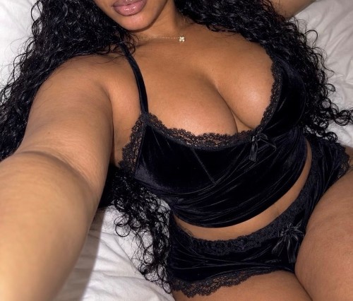(385)616-8331 is Latinoand offers nuru massages, asian massage, bodyrubs in Salt lake city and available for incall on rubrankings I am your dreams, sexy Latina. That’s ready to make all your dreams and fantasy. Come true. Let’s get together and have the perfect escape of relaxation and sensual, stress relief