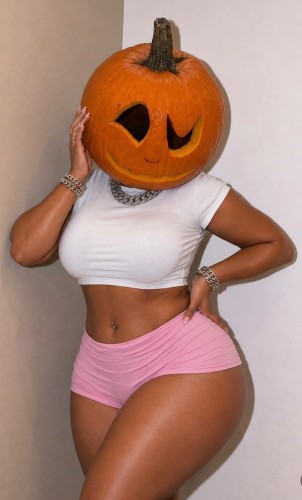 (385)616-8331 is Latinoand offers nuru massages, asian massage, bodyrubs in Salt lake city and available for incall on rubrankings I am your dreams, sexy Latina. That’s ready to make all your dreams and fantasy. Come true. Let’s get together and have the perfect escape of relaxation and sensual, stress relief