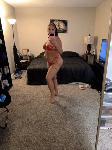 Dallas BodyRubs Offered By (214)916-9952 | Bodyrubs (214)916-9952 is Latinoand offers nuru massages, asian massage, bodyrubs in Dallas and available for both on rubrankings Chica latina