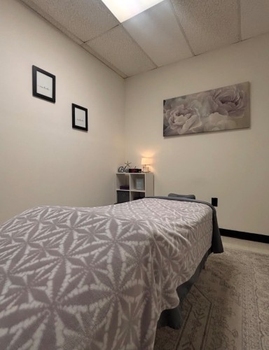 (771)224-1357 is Caucasianand offers nuru massages, asian massage, bodyrubs in Dover and available for both on rubrankings  
✨ Private Luxury Massage & Wellness ✨
 
Step away from the ordinary and give yourself the time to truly relax. I’m a licensed and certified massage therapist offering professional, personalized massage sessions for gentlemen in a clean, private, and comfortable setting.
 
My goal is simple: help you release tension, relax your body, and leave feeling refreshed.
 
🌿 Massage Services
 
• Deep Tissue Massage
• Swedish Massage
• Sports Massage
• Hot Stone Massage
• Full-Body Relaxation Massage
• Traditional & Tantric-Inspired Wellness Sessions
 
💎 Session Rates
 
30 Minutes — $150
60 Minutes — $250
90 Minutes — $350
 
🏡 Private Studio — By Reserved Appointment only
 
Enjoy a discreet, relaxing environment with:
 
✨ Professional massage table
✨ Soft ambient lighting & calming music
✨ Warm botanical oils & hot towels
✨ Clean, comfortable surroundings
✨ Private and respectful atmosphere
✨ Sessions tailored to your relaxation needs
 
Outcall appointments may also be available for qualifying hotels, resorts, and verified private residences. Travel fees may apply.
 
📲 Booking
 
Serious inquiries only, please.
 
When messaging, kindly include:
• Your preferred session length
• Your general location
• Your preferred date/time
 
Reservation policies apply. Payment methods and appointment details are provided during booking.
 
 
Phone: (864) 475 9233
 
WhatsApp :(864) 475 9233
 
Telegram: @kellyjabota
 
Signal: kelly2518.96
 
 
 
Your time is valuable. Give your body the relaxation it deserves. ✨
 
Professional service. Private setting. Personalized attention.
