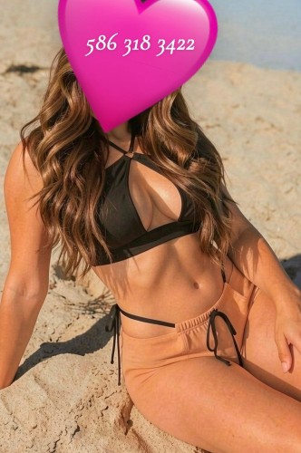 (586)318-3422 is Caucasianand offers nuru massages, asian massage, bodyrubs in Detroit and available for incall on rubrankings Hii I’m Danni. I specialize in relaxation to its fullest. A stimulating massage experience. 