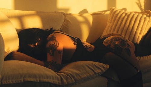 San diego BodyRubs Offered By (707)242-7802 | Bodyrubs (707)242-7802 is Caucasianand offers nuru massages, asian massage, bodyrubs in San diego and available for incall on rubrankings Hi handsome, I’m Aria & I’m here to serve you 😉
5’0
24 years young
Chocolate brown hair
Brown eyes
Former gymnast
A lot of tease = a whole lot of satisfaction.
Feminine energy, soothing hands, and an unforgettable experience that melts away stress and leaves you wanting to return.
For those looking to indulge in a more private escape, my time is reserved as follows:
30 minutes — 180 roses
45 minutes — 240 roses
60 minutes — 280 roses
Xoxo 💋