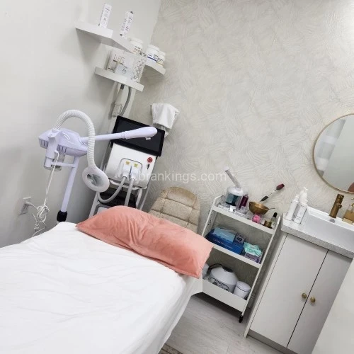 (407)639-7769 is Latinoand offers nuru massages, asian massage, bodyrubs in Orlando and available for both on rubrankings ✨ Experience the Best Massage in Orlando, Florida ✨

Looking for a moment to relax, recharge, and feel renewed? You’re in the right place! I specialize in delivering high-quality, personalized massage experiences designed to melt away stress and leave your body feeling amazing.

Whether you need deep relaxation, muscle relief, or a full self-care session, I offer:
• Therapeutic Massages
• Relaxation Massages
• Body Treatments
• And more…

Every session is tailored just for you, with attention to detail and a peaceful environment that will make you feel truly cared for.

📍 Orlando, Florida
✨ Book your appointment today and treat yourself—you deserve it!

#OrlandoMassage #SelfCare #RelaxAndRenew #MassageTherapy #WellnessJourney