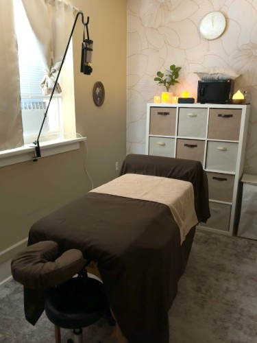 Chicago BodyRubs Offered By (872)370-2127 | Bodyrubs (872)370-2127 is 0and offers nuru massages, asian massage, bodyrubs in Chicago and available for incall on rubrankings About My Service:
Come enjoy a unique experience that blends therapeutic technique with a tantric flow.
I do my sessions topless, allowing for a comfortable body-to-body dynamic.
Signature Rate:
ππ½ No Deposit Required. Stop spreading rumors! ππ½
$210 for 50-minutes
β¨ Gratuity is included
β¨ Topless Service (w/ thong panties)
β¨ Mutual Touch Encouraged
β¨ Hot Towel Provided
β¨ Located in a clean, commercial studio space
Availability:
Monday-Thursday 10am-4pm
π΅ Next-Day Notice is Required for New Clients π΅
Please text my assistant @ 872-370-2127 for a link to my booking page πββοΈ or to schedule via text
Check out my blog for updates @ corimasseuse.tumblr.com
Next-day notice is required for new clients.