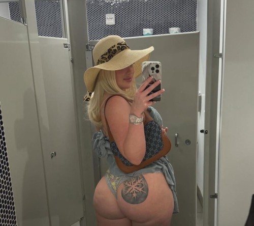 (305)981-2179 is Caucasianand offers nuru massages, asian massage, bodyrubs in Reno and available for both on rubrankings Hi love,❤️🍑🍆 Waiting to be your private girlfriend! I'm a licensed massage therapist, model, and companion, here to offer you the ultimate escape a perfect blend of sensual touch, deep relaxation, and genuine connection.🍑🍆
I specialize in full-body Massage 
sensual,
erotic,
exotic Nuru
massage, all designed to help you unwind, de-stress, and indulge in pure pleasure with a happy ending to leave you smiling. ?
I would love to get to know you respectful, fun-loving clients only. Let's vibe, relax, and enjoy our time together. 🍑🍆

100% REAL PICTURES! AUTHENTIC!! FETISH, PARTYGIRL FRIENDLY!

Text number :  +1(305)981-2179
WhatsApp text only:  +1(305)981-2179
Telegram:  +1(305)981-2179
Email address:  nelkim212@gmail.com