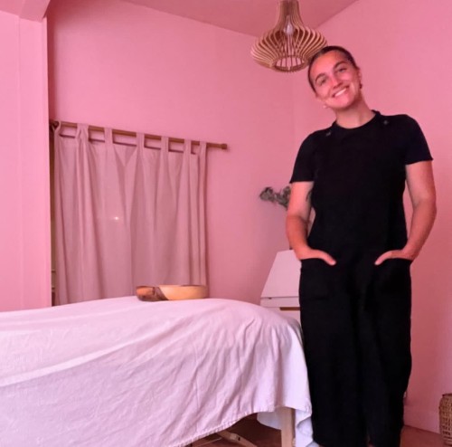 Chicago BodyRubs Offered By (369)202-0907 | Bodyrubs (369)202-0907 is Caucasianand offers nuru massages, asian massage, bodyrubs in Chicago and available for both on rubrankings I’M LICENSED AND CERTIFIED BODY RUB AND MASSAGE THERAPIST.
Have a session with me today at my private studio for a full body Tantric and Traditional Massage.
Everyone needs a massage session because it’s a fantastic way to relieve stress, ease muscle tension, and promote overall well-being. Regular massages can improve circulation, enhance flexibility, and even boost your mood. Taking time for yourself to unwind and relax is essential for maintaining a healthy mind and body. Treat yourself to the rejuvenation you deserve!
Expect to get the best from list of massages
* Swedish Massage –
* Deep Tissue Massage –
* Nuru Massage
* Hot Stone Massage –
* Aromatherapy Massage –
* Tantric Massage -
* Shiatsu Massage -
* Sports Massage- and lots more……
My message sessions varies from
60 Minutes
90 Minutes
120 Minutes
NOTE: I DON'T ACCEPT CASH PAYMENT
Text to schedule an Appointment now.
Your name, How many mins session and Time and Date you’re scheduling for.
Expect a friendly atmosphere, Spacious and Serene environment!
Thanks 😊.
Text 3692020907
Signal 8082502854
WhatsApp +13143290990
mariestrickland808@gmail.com
