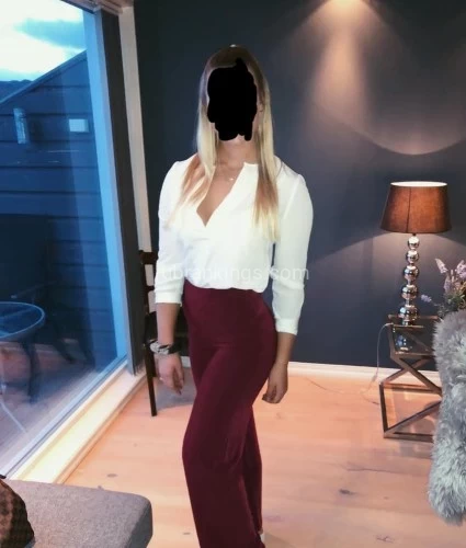 Phoenix BodyRubs Offered By (480)256-9444 | Bodyrubs (480)256-9444 is Caucasianand offers nuru massages, asian massage, bodyrubs in Phoenix and available for outcall on rubrankings Hello! I'm Minx.
I provide outcall bodyrubs in the Phoenix area, including the East and West Valley.
I am truly independent, I drive myself, and I don't have some creepy "guard" hiding around the corner.
I strive to be respectful and courteous to my clients, and I expect the same in return. If you book an hour, I actually stay for an hour. I do not shortcut on time, play games, or waste your time.
I do my best to be punctual, and not rushed. I believe in transparency, and making sure everyone is on the same page.
My top goal is to provide you with a discrete and relaxing session, nothing less.
I do not tolerate any explicit talk over the phone or text. You will be blocked immediately.
I also do not book children, so if you decide to speak or spell like one, then you will not get a response from me.
If there is mutual respect, then our session will go great.
$160 for an hour bodyrub.
I accept cash only.
Please call 480-256-9444 to book.