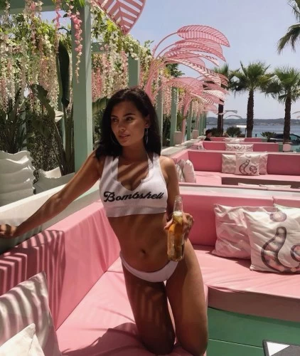 Austin BodyRubs Offered By (312)614-5559 | Bodyrubs (312)614-5559 is Caucasianand offers nuru massages, asian massage, bodyrubs in Austin and available for both on rubrankings Hello guys! My name is Loly.
I’m educated, funny, charismatic, classy and articulate.
I have brown hair, a flawless white smile, sexy hazel eyes, silky smooth skin, soft luscious lips, 32C. My body is perfectly curved and soft to touch. My touch is soft and relaxing but can be hard if you like.
I enjoy what I do and love meeting new people you will be pleased with my sweet personality and caring attitude.
I use a special combination of Swedish, Deep-tissue, Tantric massage and my delicate sensual touch to seamless create an ultimate state of deep relaxation.
Guaranteed to release all of your body. I’m available to respectable generous men.
Shower and clean towels
Non rush service
Free parking
Private and discreet location
I don’t provide any illegal activities, this is for entertainment purposes only.