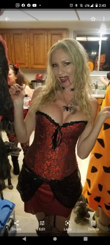 (385)232-3195 is Caucasianand offers nuru massages, asian massage, bodyrubs in Salt lake city and available for both on rubrankings Come in out of the cold! Hot girl, hot table, hot oil
