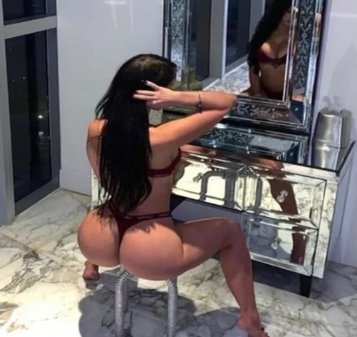 (214)301-5675 is Latinoand offers nuru massages, asian massage, bodyrubs in Austin and available for both on rubrankings Latina curvy sexy and wild. Come direct to you to rub all your troubles away. I specialize in B2B sensual rubdowns and much...much... more . Lets make our session a memorable time... Call now to schedule a sessionDaniella