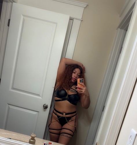 (470)263-4533 is Mixedand offers nuru massages, asian massage, bodyrubs in Atlanta and available for both on rubrankings Outcall Available- I drive myself. 
Available until 2 am.  

Rates

$200hr/$275 90min/$350 2 hours


Verification

P411: P351887 
Twitter: DivineHandsATL
IG: The.ElegantTrader

Whats App: 470-263-4533


Curvy Italian Caribbean Beauty

Step into my body playground and enjoy pure erotic relaxation and rejuvenation. A mind blowing journey full of exploration and touch therapy - truly tailored to your body’s needs.


Just the sensuality and intimacy you’ve been missing. Come indulge every one of your senses and experience a touch like no other. You won’t want to go home!!


If you’re looking for an unforgettable session , you’ve come to the right place.


💫 Upgrades Available 

⛓️‍💥 Prostate Massage! Toys/Strap-on & a variety of other kinks starting at Rate +$200

