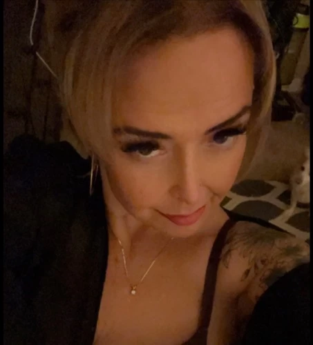 (951)550-8973 is Caucasianand offers nuru massages, asian massage, bodyrubs in Phoenix and available for incall on rubrankings Come and unwind! Let me take your stress away! Get that full body treatment you deserve. If you want to walk out feeling stress free, book with me today!Stone TherapyCupping TherapyHot Oil Treatment In a private location, soft music and candle lighting while you relax. Coming from work, no problem a shower is available. Book today! Please no late requests. I don’t take appointments past 7. Please text. I offer:30 minutes 60 minutes Verification is a must. I don’t offer full service, I don’t send nudes, so please don’t ask.