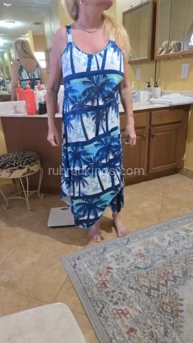 Miami BodyRubs Offered By (561)541-1440 | Bodyrubs (561)541-1440 is Caucasianand offers nuru massages, asian massage, bodyrubs in Miami and available for both on rubrankings I am a mature blonde who loves mature gentlemen. I have a bubbly, sparkly, outgoing personality. I speak five languages -- English is my fifth language, but I speak it very well. I am an experienced provider -- I know a lot about what men want!