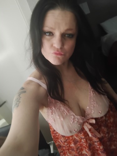 Nashville BodyRubs Offered By (615)802-9259 | Bodyrubs (615)802-9259 is Caucasianand offers nuru massages, asian massage, bodyrubs in Nashville and available for both on rubrankings Welcome to Winters Wonderland an oasis of relaxation and sensuality. I specialize in providing a deeply relaxing full-body rub tailored to your desires. Choose from an array of massage styles, including Nuru, Deep Tissue, and Swedish, among others. Your comfort and satisfaction are my top priorities, ensuring a discreet and sexy journey to ultimate relaxation.and satisfaction. I will give you and unforgettable amazing experience fetish welcome I'm very open minded and will make your fantasy reality