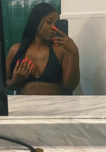 (512)599-3961 is Blackand offers nuru massages, asian massage, bodyrubs in Austin and available for both on rubrankings heyyy Gentlemen its Bentlee 😘 
 look no further I'm definitely what you have been missing... I aim to please 
and enjoy taking my time with some of your deepest fantasies!!! cater to 
upscale gentlemen and love to tease ‼‼ 
My sexyyy body and sweet personality will leave you speechless and craving 
more... 
 video chats also available and daily content 🎥onlyfans.com/Bentleebanks