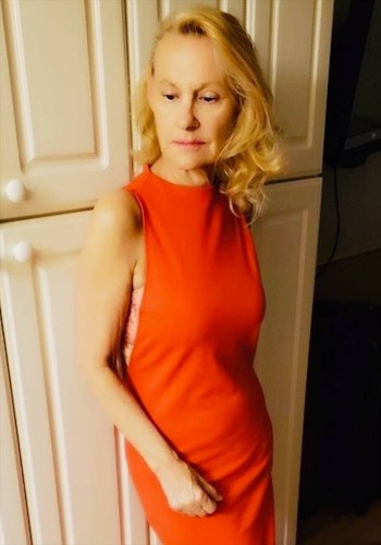 Chicago BodyRubs Offered By (954)309-6451 | Bodyrubs (954)309-6451 is Caucasianand offers nuru massages, asian massage, bodyrubs in Chicago and available for both on rubrankings Hello my name is Catherine,
I am a petite natural blonde with All Natural curves. You will find that I am mature,elegant and easy to get to know. I have often been described as having an aristocratic/classy good look. Adding to my mystic is a refined ,soft ,and very well spoken sexy voice. Whether you get lost in my voice or within my arms I will help you forget all your real world issues of the day . Letting your stress simply all be forgotten or be replaced by discovering new feelings through the art of arousal's from Our moments Together I would love to hear about your successes and challenges And to get to know you on any level you wish to share with me. In today's world with all it's stresses and responsibilities, My goal is to give you that adventure and escape that your heart desires from the challenges of every day life . Through laughter and lite-hearted conversations you'll find I am a wonderful listener. All though I am very passionate about my privacy as well as yours.
I truly love what I do and have just as much fun as you shall. I definitely like to pamper, which will make you want to return again and again. If you are looking for something real step back into time with me and let's indulge our senses, our minds and get lost in our moments, Whether a formal evening function Or a casual afternoon rendezvous, or a fantasy trip to Your World You will have a sophisticated, light hearted, and beautiful well balanced woman as your companion . I am one who enjoys intelligent conversation and/or the warmth of the quite moments we shall have in discovery.
Don't waste another minute, call me today! Massage and bubble bath available!
✅ Sensual Massage
✅ Prostate Massage
✅ Shower
✅ Bubble Bath
✅ Milking