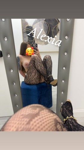 Houston BodyRubs Offered By (832)208-4839 | Bodyrubs (832)208-4839 is Latinoand offers nuru massages, asian massage, bodyrubs in Houston and available for incall on rubrankings Call me or text me for appointments!