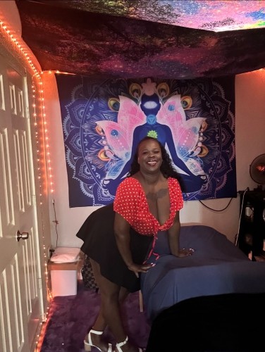 Houston BodyRubs Offered By (832)713-7073 | Bodyrubs (832)713-7073 is Blackand offers nuru massages, asian massage, bodyrubs in Houston and available for both on rubrankings Now that I have your Attention
Let me introduce myself; I’m Goddess Royal
• From Ohio
•over 1000 hrs N Massage Therapist
•an Mazing energy & Great sense of humor
•Mild 2 Deep Pressure & Techniques 2 Reset some Muscles & have you cumin back for more
My time starts when your on my table; Not a minute sooner:
Now about that Neck Work:
60 Minutes –Relax Full body Swedish Massage ( Head 2 Toe)
My most popular session
90 Minutes – Rejuvenate this session allows me to do more detailed work on the Neck shoulders upper back from either sitting at a desk all day or grinding your teeth
120 Minutes – Reset Neck & Glute work included
Two full hours dedicated to detailed work from head to toe, restoring balance and alignment—especially in the hips, low back, and other areas that need extra care.
I offer incall with shower & outcall if room is to small I can bring a bed attachment
Book you some Relaxation!