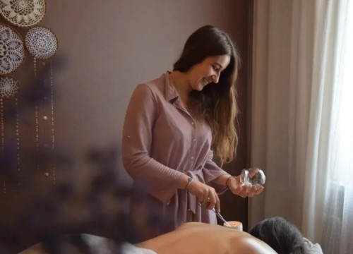 Nashville BodyRubs Offered By (606)200-2015 | Bodyrubs (606)200-2015 is otherand offers nuru massages, asian massage, bodyrubs in Nashville and available for both on rubrankings Warm, inviting, and effortlessly charming. I offer a laid-back and unforgettable experience. With just the right touch of allure and a genuine, down-to-earth vibe, I create a space where you feel truly at ease. Whether we’re spending time together in my serene setting or I’m joining you in yours, expect comfort, cleanliness, and a connection that feels natural and safe.
Full Services: Nuru, Swedish massage, body-to-body (B2B), “riding the wave,” anal, oral, and vaginal sex, sloppy BJ, BBBJ, bareback pegging, car meet, deep tissue massage, kissing, fetish, girlfriend experience, sensual massage, prostate massage, fingering or hand jobs, and I’m into kinks. Additionally, the milking table experience, VIP Nuru experience, and warm oil massage.
