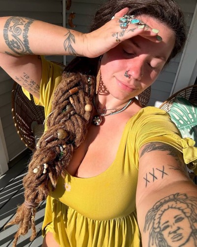 Philadelphia BodyRubs Offered By (415)860-4522 | Bodyrubs (415)860-4522 is Caucasianand offers nuru massages, asian massage, bodyrubs in Philadelphia and available for both on rubrankings I'M A LICENSED MASSAGE THERAPIST CATERING TO MEN WHO WANT A PROFESSIONAL MASSAGE IN A RELAXED SETTING.
VISIT ME IN MY PRIVATE STUDIO.
ALLOW ME TO GET THE KNOTS OUT AND FINALLY RELAX.
I PROVIDE AN ALTERNATIVE TO ASIAN SPAS, BODY RUBS, OR TRADITIONAL MASSAGE CHAINS. I DO MASSAGE AND A BODY RUB. I AM LICENSED AND CERTIFIED.
YOU WILL LEAVE STRESS FREE!!!!!!!
MASSAGE RATES
30 MIN $150.00. 60 MIN $250.00. 90 MIN $300.00 120MIN $400.00
NOTICE: I DONโT ACCEPT CASH AS PAYMENT FOR BOOKING RESERVATIONS
MY MANTRIC MASSAGE COMBINES 30 MINUTES OF TRADITIONAL MASSAGE AND 30 MINUTES OF TANTRIC MASSAGE. ENJOY THE BEST!!!!
* I'll host you in a relaxing and beautiful environment to maximize your comfort.
* Your session will NEVER be rushed, and we'll take our time slowly exploring one vibrant sensation after another.
* Expect me to be warm and inviting when I greet you for the first time, and playful and sensually connected throughout our time together.
* Expect to leave thinking delightful thoughts of me for the next few days, weeks or even months, and looking forward to our next encounter.
DON'T SETTLE ON A BODY RUB
DEEP TISSUE MASSAGE
SWEDISH MASSAGE
SPORTS MASSAGE
HOT STONES
FULL BODY TANTRIC MASSAGE
MASSAGE BENEFITS Reducing stress and increasing relaxation Reducing pain and muscle soreness and tension Improving circulation, energy and alertness Lowering heart rate and blood pressure Improving immune function
And I'm also here to fulfill your wishes and reduce your Pains and tension in a clean.
I BOOK BY TEXT โ๏ธ {415)-860-4522 HOPE TO SEE YOU ON MY TABLE AND ENJOY MY SERVICES.
THANK YOU.
WhatsApp:+1 (681)-582-7204
Phone ๐: 415 860 4522
Signal : Tianalauren_378.92