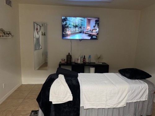 (480)904-9017 is Latinoand offers nuru massages, asian massage, bodyrubs in Phoenix and available for incall on rubrankings  ❤️❤️❤️❤️❤️Body Gallery Spa❤️❤️❤️❤️❤️   ✨ Enjoy a relaxing massage by magical hands 🙌     😘 we offer fragrance free Oil & Lotion 💙 Free Shower 💚 Clean place 🩷Music of your choice ✨✨✨✨We respect your time minute by minute ✨✨✨✨✨✨✨6502 N 35 Ave suite 7 🌟🌟🌟🌟🌟🌟🌟New Girls🌟🌟🌟🌟🌟🌟🌟.                  💙30 min $50 💚45 min $70 🩷60 min $90 call 📞 today  480 904 9017 🫶🏻 480 952 4589