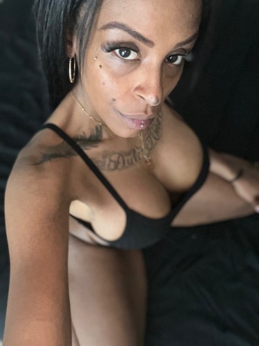 (916)282-8480 is otherand offers nuru massages, asian massage, bodyrubs in Raleigh and available for both on rubrankings Soft sun-kissed Eritrean skin, perfect Barbie face, dangerous curves that will leave you addicted 😈
Specializing in sensual body rubs, slippery Nuru, and unforgettable happy endings. Let this exotic doll melt your stress away.