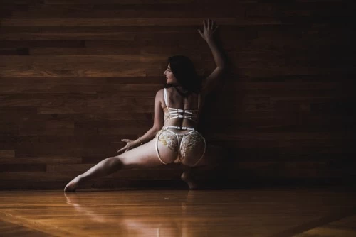 (858)412-7529 is Caucasianand offers nuru massages, asian massage, bodyrubs in Miami and available for both on rubrankings Please read to bottom for all the important details:You deserve to be honored. Enjoy the company of an open minded, shame free, and all natural goddess who cureates a sacred container to exchange smoldering connected energy.I enjoy using my hands to roam your relaxed body from head to toe, building warm electric tingles in just the right spots and connecting with you using tantric breathing and eye gazing.We will build and build and circulate your energy until it is ready to be passionately released.Leave our time together with your face glowing and body humming, ready to share the pleasure we created with the world. I give an incredible, deep tissue, Thai inspired, skin to skin rub. My technique is formed from years of bodywork training (CrossFit, running, yoga therapeutics, PT’s aid) combined with my intuitive sensuality and expanded by our light shared connected touch. Longer sessions recommended to work with endurance, connection and communication, PTSD, childhood beliefs around sexuality and religious trauma. shower upon entry and available upon exit*(Discount considered as needed for blue collar/essential worker/artists, eastern style healers, schedule preference given to 1.5hr+ sessions)*450 1hr (quickie) 600 1.5hr (FBSM style classic)750 2hrs (for back/shoulder/neck pain/etc)850 3hrs (Tantrik inspired connection) 1,200 4hrs (dinner date/drinks or deep nervous system therapy)1,600 6hrs (everything I offer :) Example screening options:1) Send LinkedIn connect request to Maya Scarlett and* full name via text2) Business website w/business email3) Gov ID with paycheck from place of employmentOnce part of the well respected, long established Madison Holistic Collective in NYC, NoLa and Mobile, where I was taught professionalism and to respect privacy. Please text with any further questions and check out my website to see my usual rates and sessions styles. ~ Excited for our rendezvous ~
