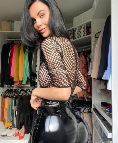 (332)888-706 is Caucasianand offers nuru massages, asian massage, bodyrubs in Denver and available for both on rubrankings Would you grab or bite it??? Beauty with brains sexy with all the curves in the right places.  let me be your breath of fresh air, very attentive to your needs and open minded. We will definitely have a lot of fun PAYMENT IN PERSON and Discretion is my priority so text me baby. Reach me through my information below ⬇️EMail: lindawinter052@gmail.comWhatsApp number :‪+13322888706