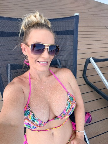Oklahoma city BodyRubs Offered By (405)433-6390 | Bodyrubs (405)433-6390 is Caucasianand offers nuru massages, asian massage, bodyrubs in Oklahoma city and available for incall on rubrankings
*********405-433- 6390*******
Welcome! I’m Sarah. Specializing in a range of massage/ services. Offering full-body, sensual, as well as deep tissue.
***Hair removal (Nair) services available upon request and prescheduled appointment. $50
*** Spray tan- $40
***COUPLES MASSAGE*** $400 m/f and f/f associates available. 1 day prior notice.
Feel the stress and life’s pressure fading away with relief. Forget the worries and stresses of the world for a moment. Allow me the opportunity to provide you with a refreshing experience.☺️
*Please provide a “Name” when booking for future reference. Im looking forward to meeting *****************405-433- 6390***************************
*Nair hair removal- $50+ ( shoulders, back, legs, arms, bikini area)
*pics are 100% real.
*incall only
*wardrobe selection/dress up $50 additional
HYGIENE is a must please come clean or you will be turned away at the door.
*full sanitation between clients
*hot stones & towels
*dry towels
*bottled water
*mints
*********405-433- 6390*******
*****TEXT ONLY*** if I do not get back with you right away please understand I may be with a client & will get to you shortly…
TEXTS after 9 will be returned the next day. TEXT ONLY NO CALLS
?My hours are limited so I tend to book fast.. First come first serve… when booking please note desired services, requested time and date
(ex…NAME.
DATE. (Monday 6/17/24 around 10:00am)
TIME
*Message to book an appointment.
*By appointment only.
*Please attempt to schedule at least 2 hours in advance to obtain your desired appointment
*********405-433- 6390*******